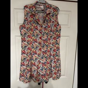 Cute Women’s Plus Size Floral Romper. Size 2X